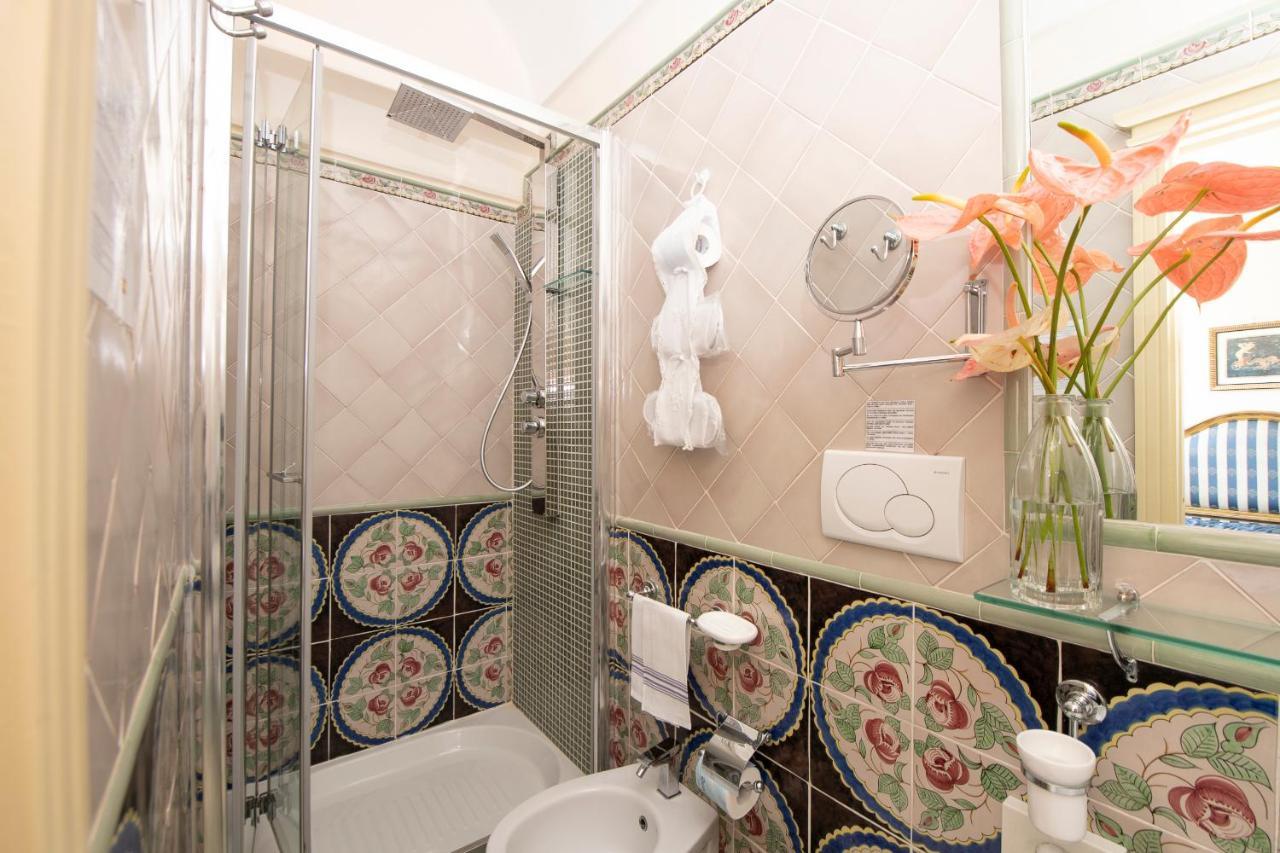Amalfi Old Square Room & Apartments Экстерьер фото