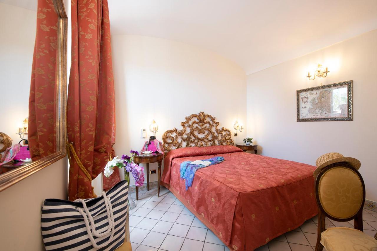 Amalfi Old Square Room & Apartments Экстерьер фото